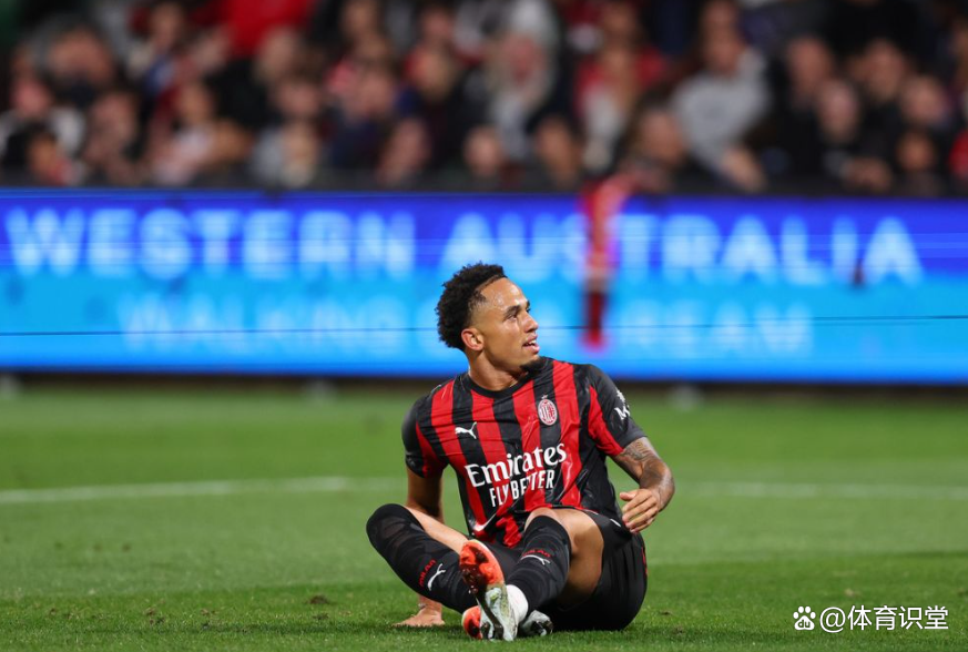 u8体育官方包含赛前AC米兰备战法国杯,造点机会细节曝光,引发热议,年轻球员得到机会的词条