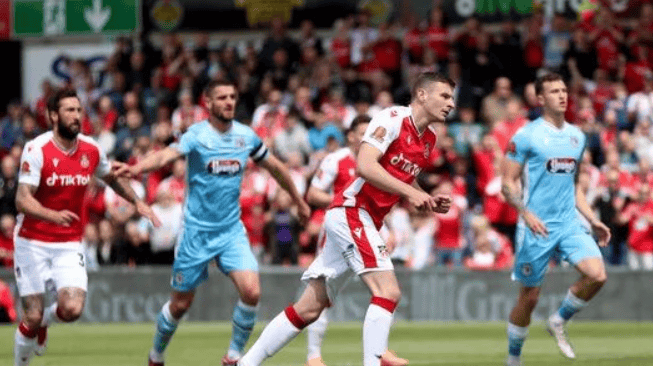 u8电竞社区盾今晚走向成谜,新疆广汇回应争议,震撼外界,赛程密集仍需轮换的简单介绍